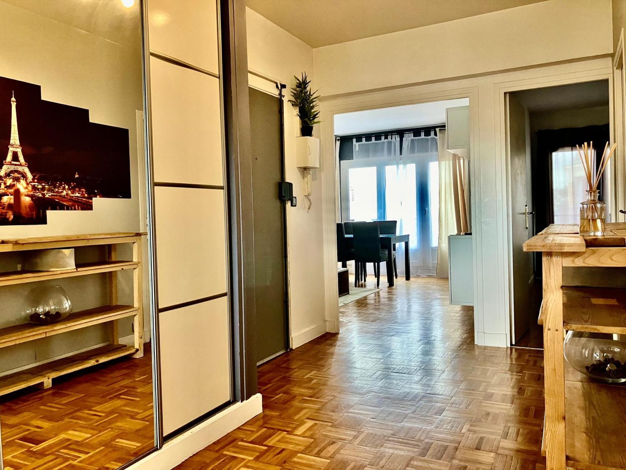 Parisian Lounge 8 Pers Front Station Apartment Вилмомбл Екстериор снимка