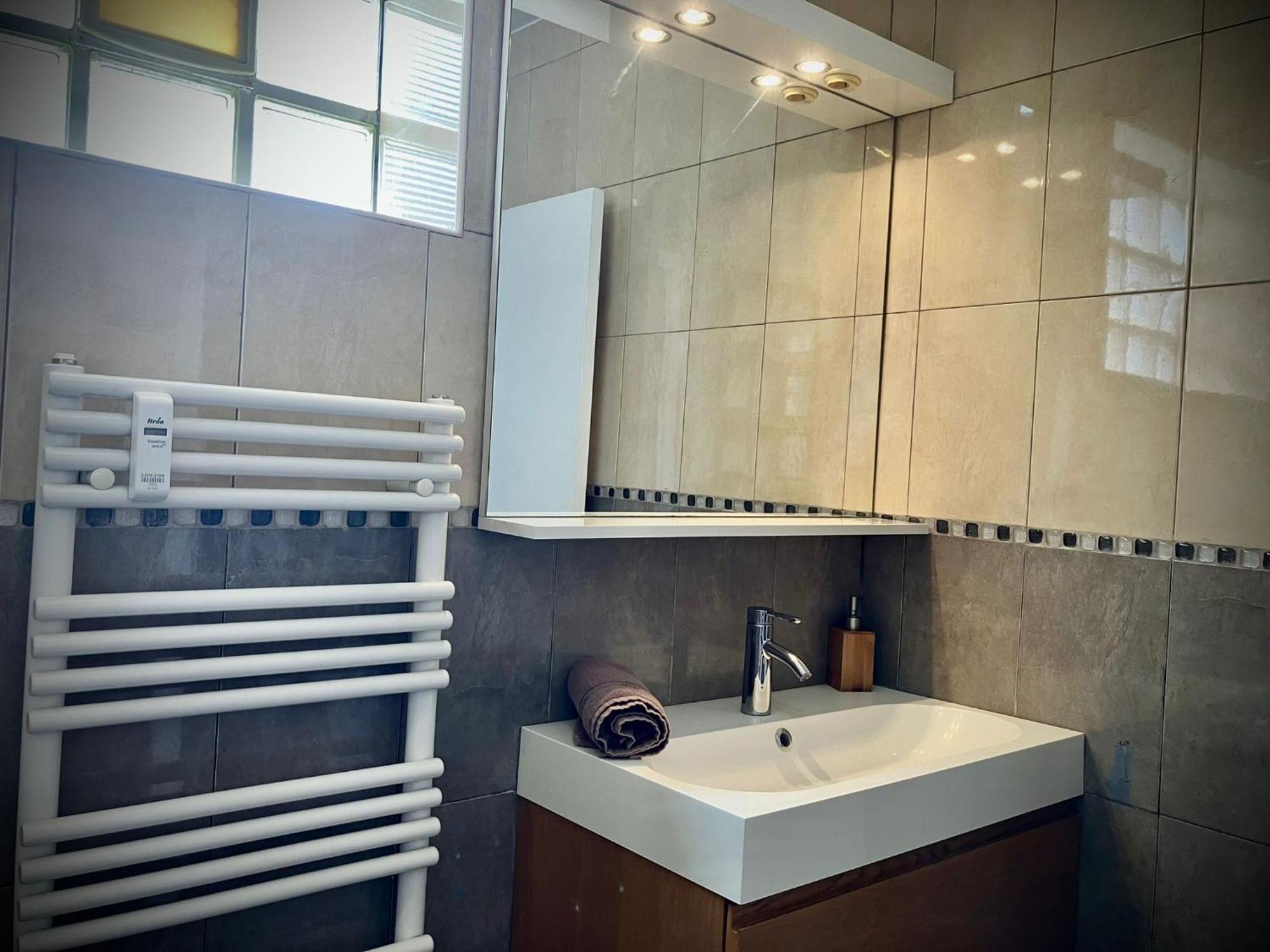 Parisian Lounge 8 Pers Front Station Apartment Вилмомбл Екстериор снимка